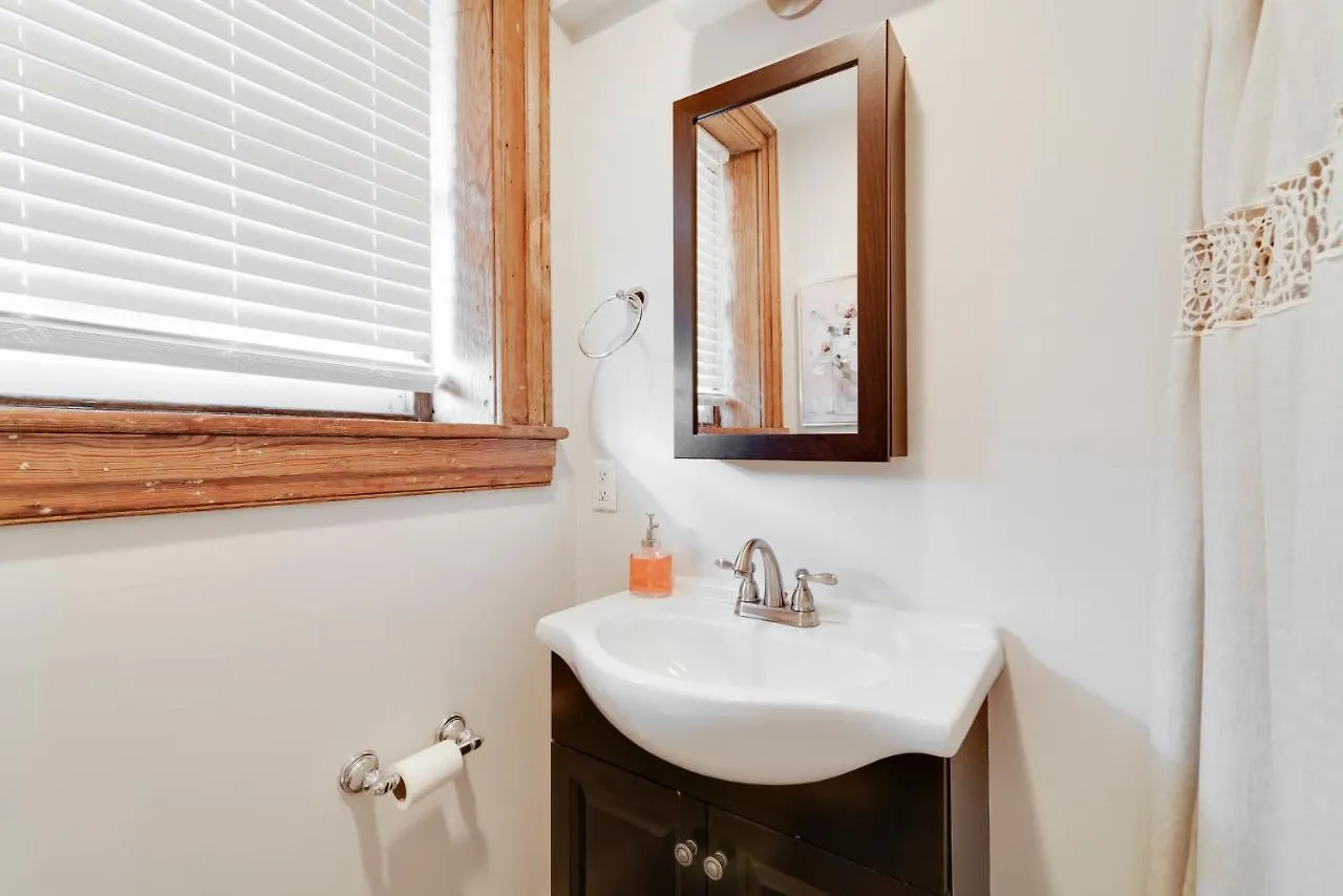 Prime Location! Cozy Home In Church Hill/Shockoe 리치먼드 아파트